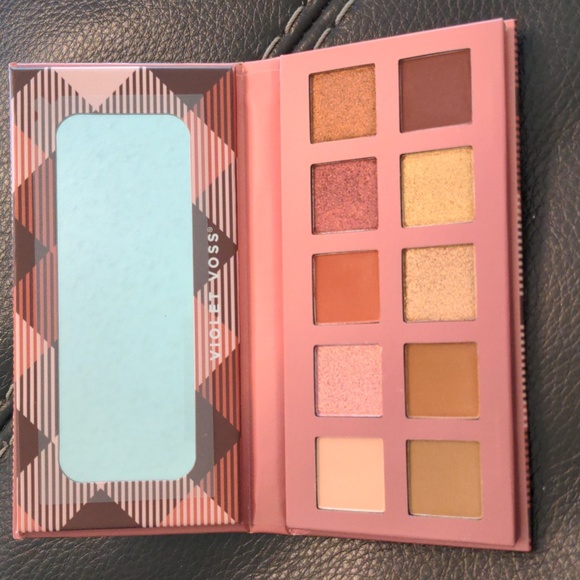 Violet Voss: Windflower Palette - Picture 2 of 3